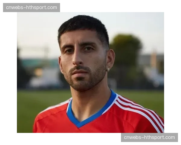 摩纳哥中卫马里潘接受专访，谈及在密集赛程下执行低位防守对体能的巨大消耗